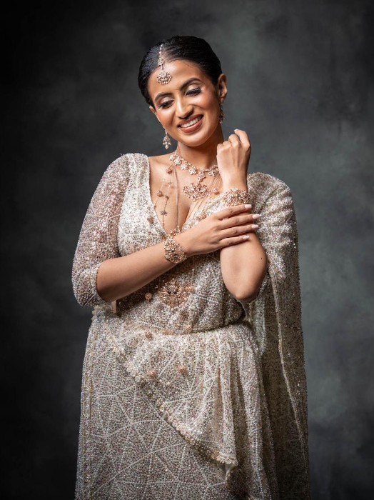 Sequins & beadwork Kandyan